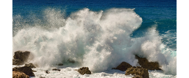 Crashing waves